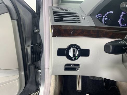 Used 2013 Mercedes-Benz S 550 image 16