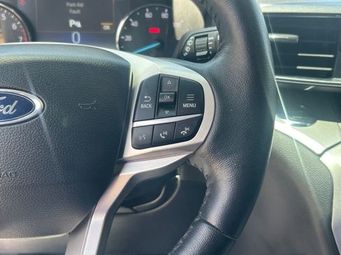 Certified 2022 Ford Explorer XLT w/ Equipment Group 202A image 39