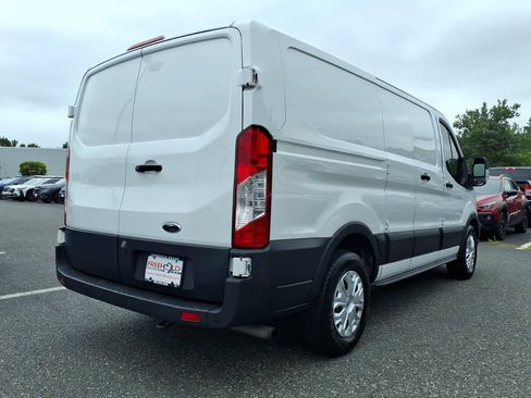 Used 2020 Ford Transit 150 Low Roof RWD image 15
