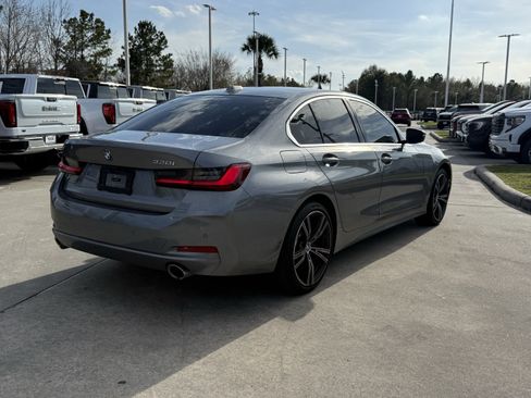 Used 2024 BMW 330i Sedan w/ Convenience Package image 5