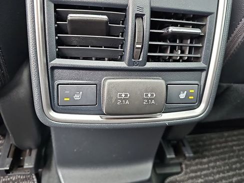 Used 2019 Subaru Forester Touring image 11