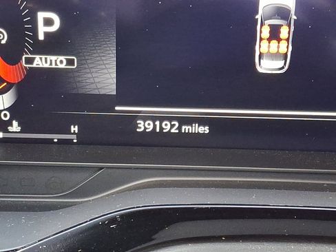 Used 2023 Nissan Pathfinder Platinum AWD/4WD image 22