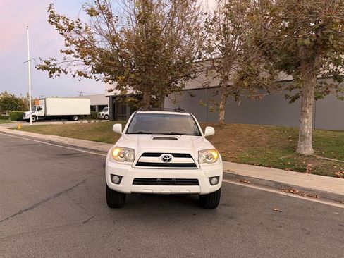 Used 2008 Toyota 4Runner Sport RWD image 3