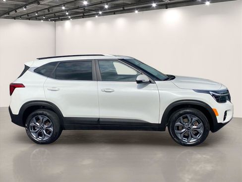 Certified 2024 Kia Seltos S AWD/4WD image 9