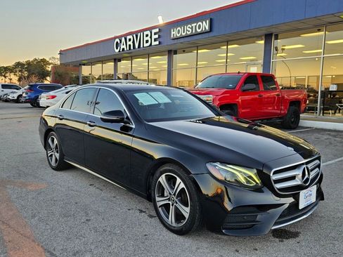 Used 2019 Mercedes-Benz E 300 image 1