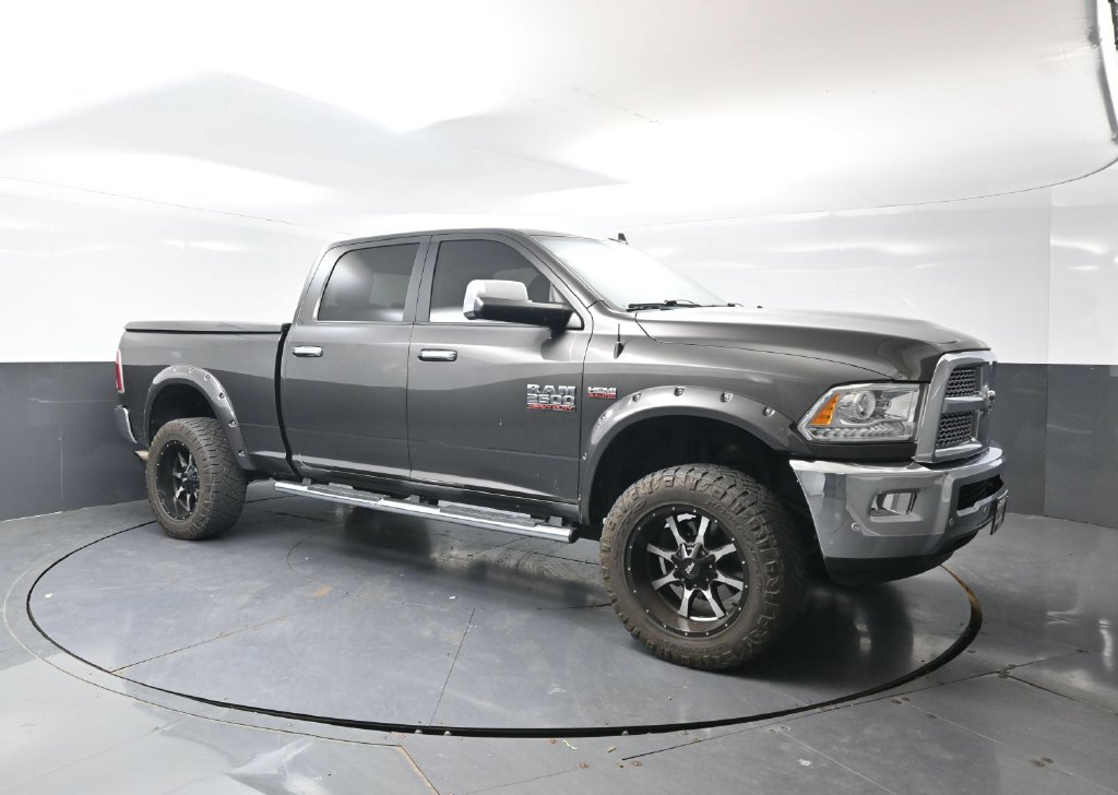 Used 2017 RAM 2500 Laramie AWD/4WD image 4