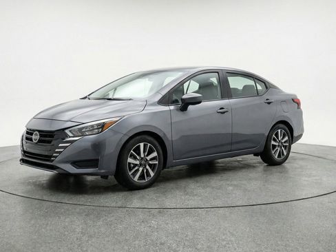 Used 2025 Nissan Versa SV FWD image 3