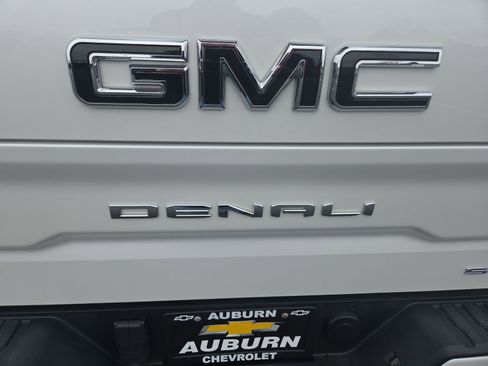Used 2021 GMC Sierra 1500 Denali w/ Denali Ultimate Package image 32