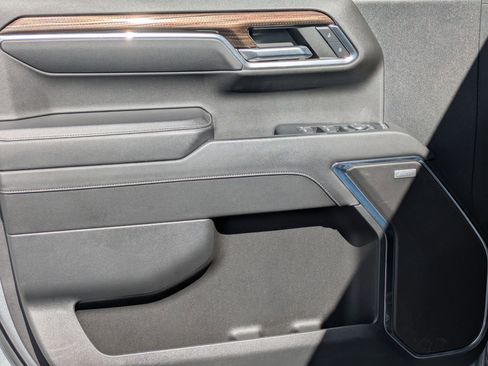 Used 2023 Chevrolet Silverado 1500 RST w/ RST All Star Premium Package AWD/4WD image 9