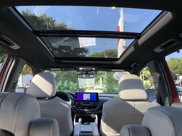 Used 2026 Toyota Grand Highlander AWD Hybrid image 32