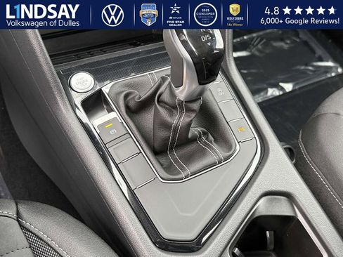 New 2025 Volkswagen Taos SE image 14