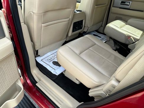 Used 2017 Ford Expedition Limited w/ Equipment Group 301A AWD/4WD image 9