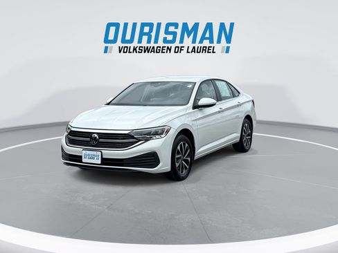 Used 2024 Volkswagen Jetta S FWD image 4