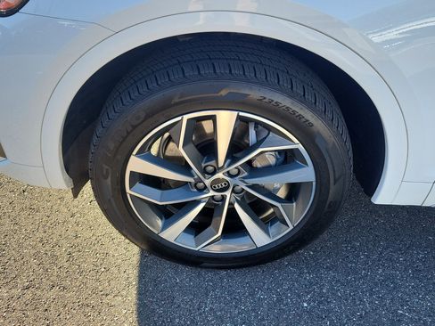 Used 2022 Audi Q5 2.0T Premium w/ Convenience Package image 41