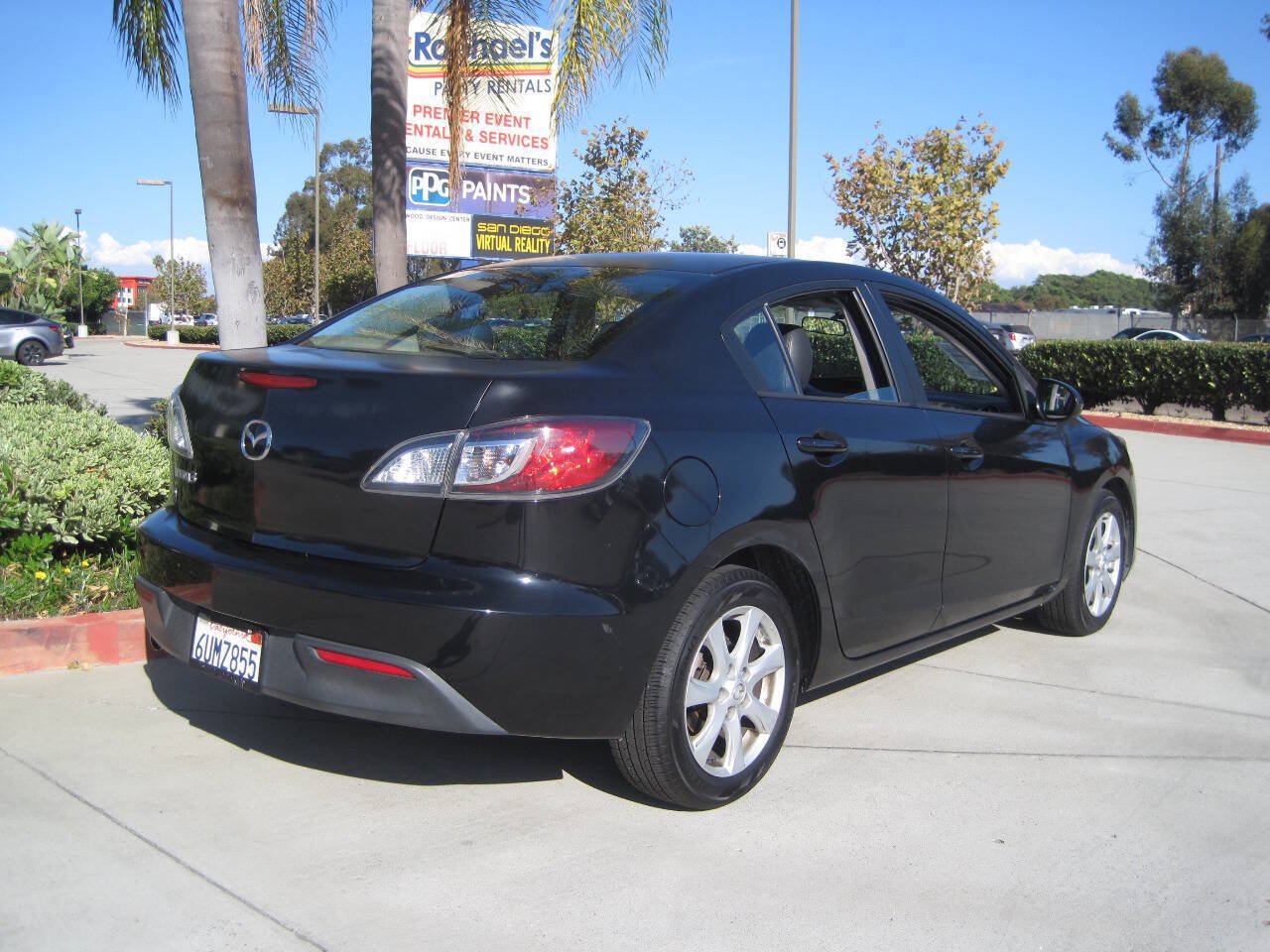 Used 2011 MAZDA MAZDA3 i Touring FWD image 11