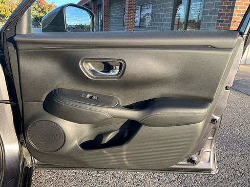 Used 2023 Honda HR-V EX-L image 30