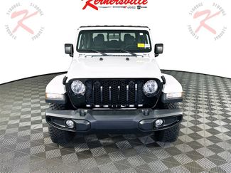 Used 2022 Jeep Gladiator Willys video 2