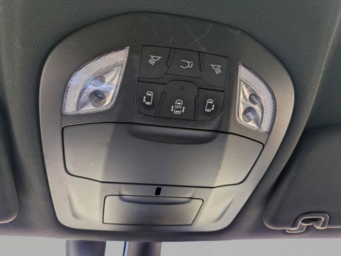 Used 2021 Chrysler Pacifica Touring-L w/ Uconnect Theater Family Group image 26