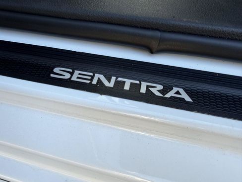 Used 2025 Nissan Sentra SR FWD image 24
