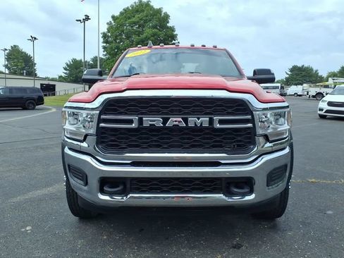 Used 2022 RAM 5500 Tradesman w/ Chrome Appearance Group AWD/4WD image 2