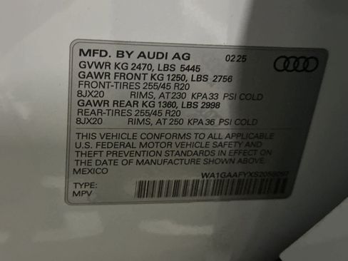 Used 2025 Audi Q5 2.0T Premium w/ Convenience Plus Package AWD/4WD image 28