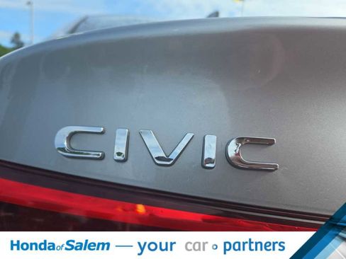 Used 2024 Honda Civic Sport image 9