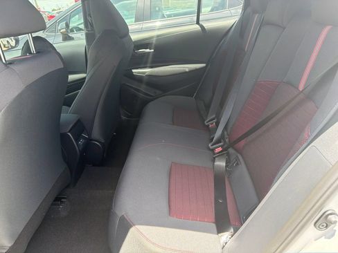 Used 2026 Toyota Corolla SE FWD image 3