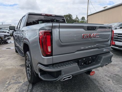 Used 2025 GMC Sierra 1500 AT4 w/ AT4 Premium Package AWD/4WD image 2