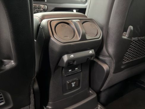 New 2025 Jeep Wrangler Unlimited Rubicon image 14