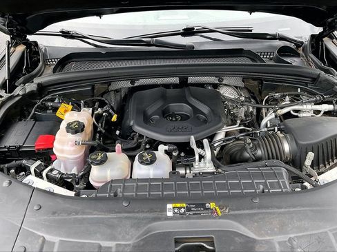 Used 2023 Jeep Grand Cherokee 4WD 4xe image 39