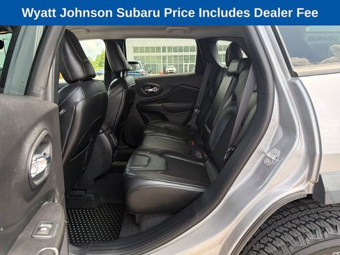 Used 2020 Jeep Cherokee Trailhawk w/ Cold Weather Group AWD/4WD image 37