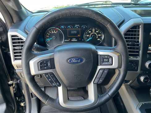 Used 2015 Ford F150 Lariat w/ Equipment Group 502A Luxury AWD/4WD image 11