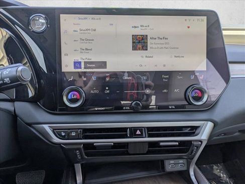 Used 2024 Lexus RX 350 w/ Convenience Package image 15