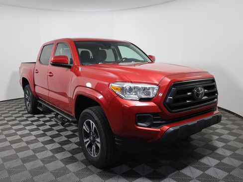 Used 2021 Toyota Tacoma SR image 3