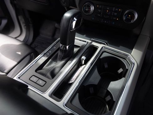 Used 2020 Ford F150 Lariat w/ Equipment Group 502A Luxury image 27