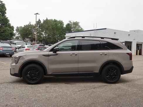 Certified 2024 Kia Sorento SX Prestige w/ Olive Brown Leather Package AWD/4WD image 4