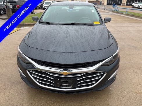 Used 2020 Chevrolet Malibu LS image 2
