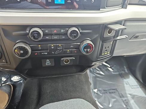 New 2025 Ford F350 XLT w/ Black Appearance Package image 45