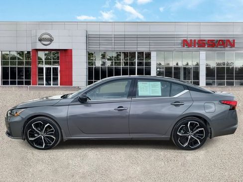 Certified 2025 Nissan Altima 2.5 SR w/ SR Premium Package image 8