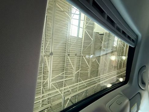 Used 2017 Volkswagen Jetta SEL image 22