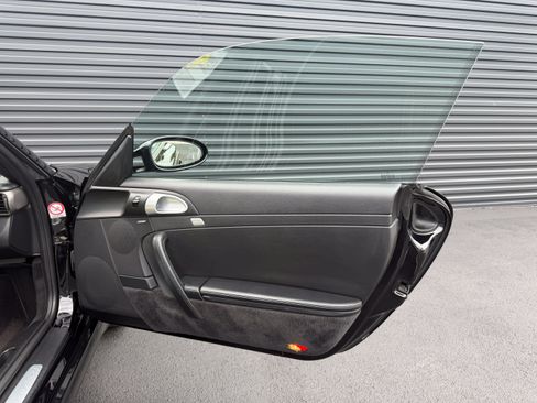 Used 2006 Porsche 911 Carrera RWD image 27