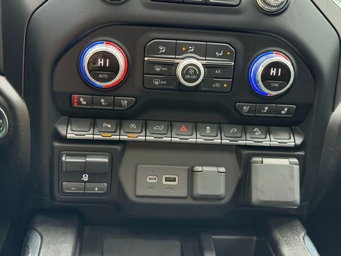 Used 2021 GMC Sierra 1500 AT4 w/ AT4 Premium Package image 21