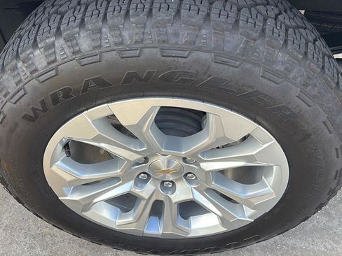 Certified 2024 Chevrolet Silverado 1500 LTZ image 13