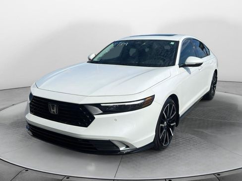 Used 2025 Honda Accord Touring image 7