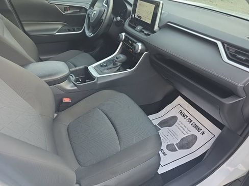 Certified 2025 Toyota RAV4 XLE AWD/4WD image 18