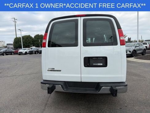 Used 2024 Chevrolet Express 2500 w/ Driver Convenience Package image 9