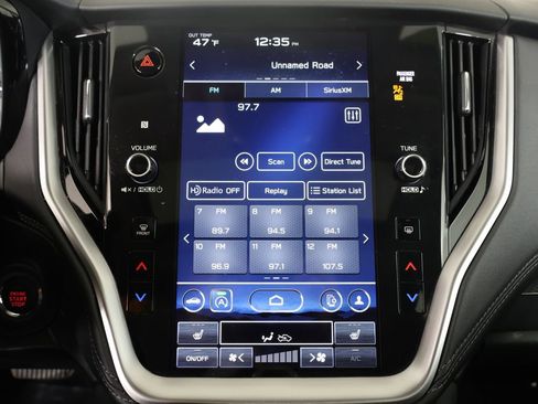 Used 2023 Subaru Outback Premium image 5