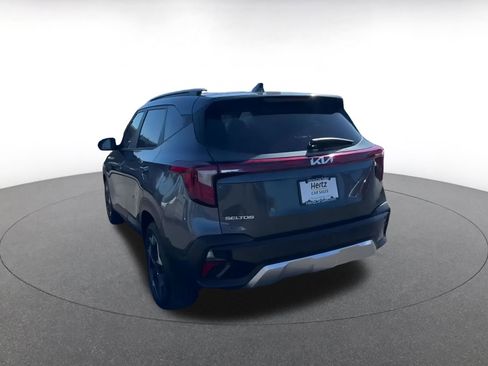Used 2025 Kia Seltos S image 11