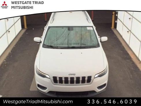 Used 2020 Jeep Cherokee Latitude image 3