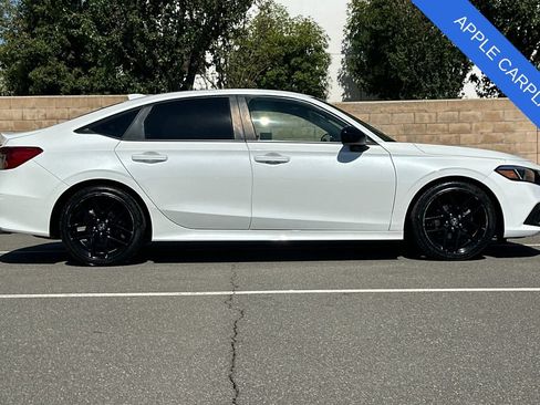 Used 2023 Honda Civic Sport image 3